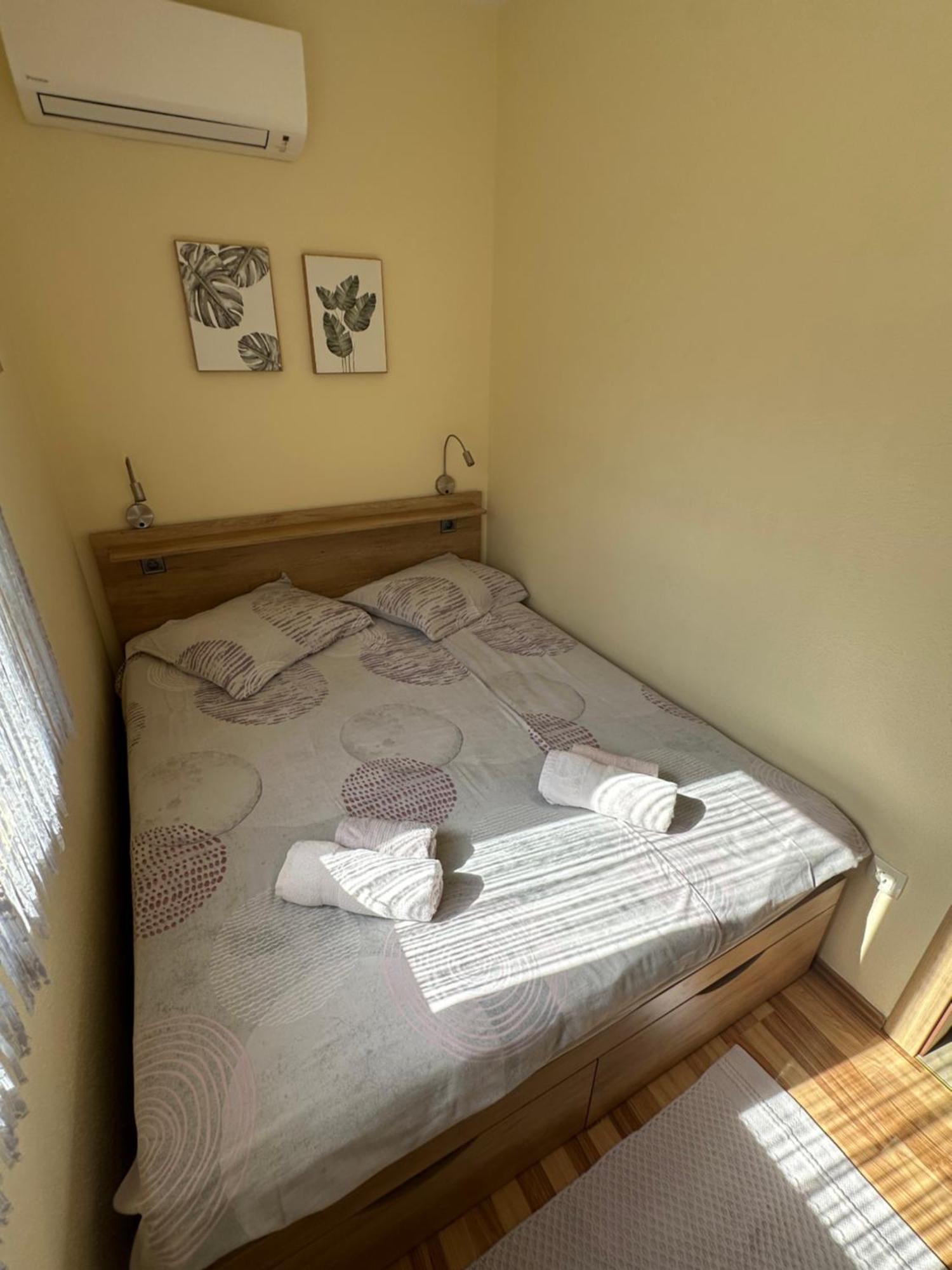Apartmani Dora I Kati Orebić Exterior foto