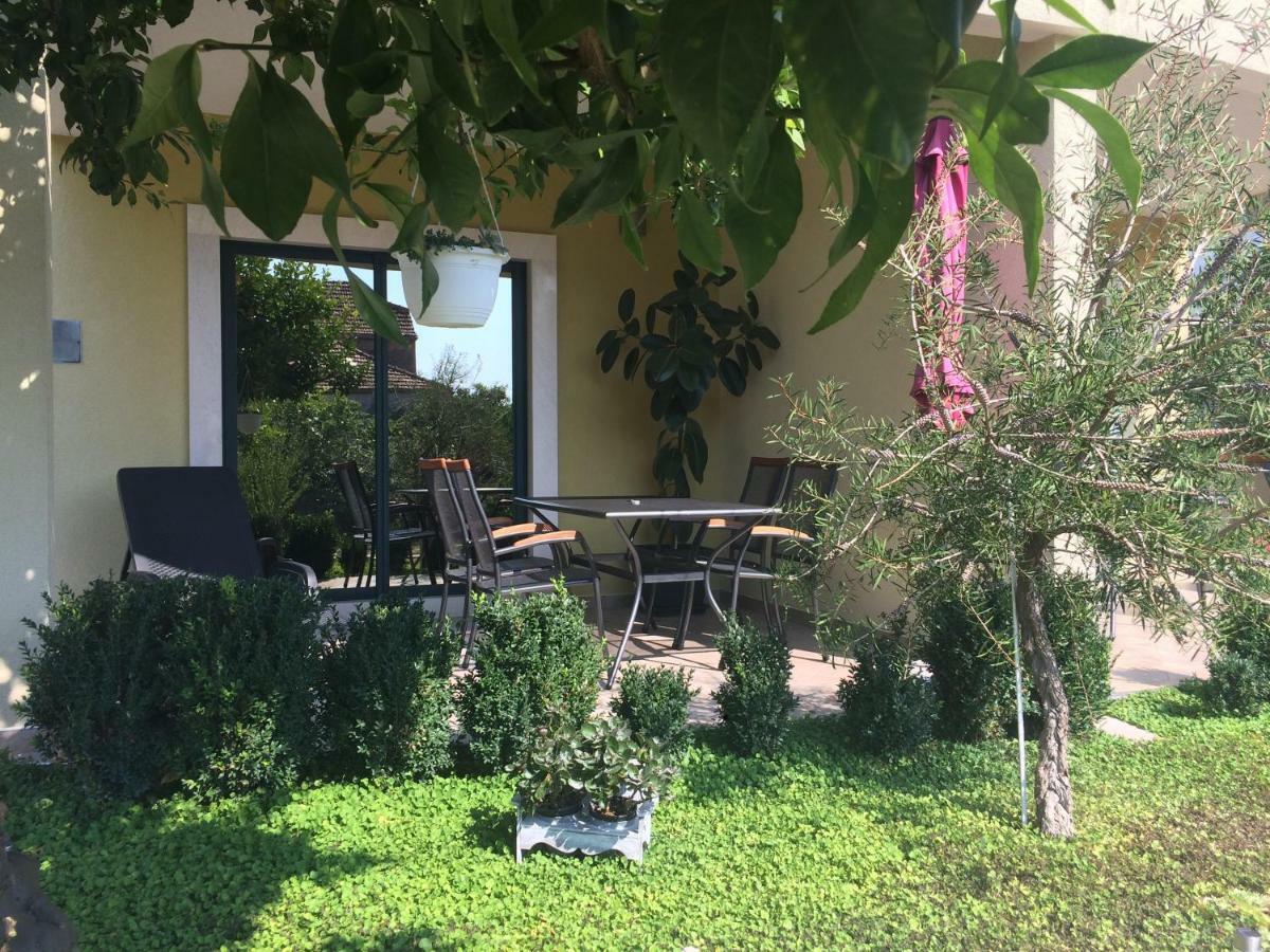 Apartmani Dora I Kati Orebić Exterior foto