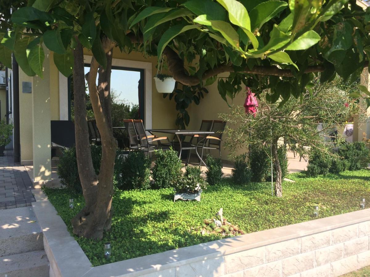 Apartmani Dora I Kati Orebić Exterior foto